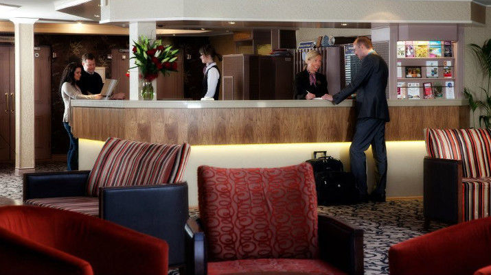Lodge Hotel 科尔雷恩 外观 照片